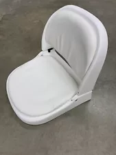 Bayliner Element Boat New OEM Fishing Seat Fold-Down Chair White 2380150