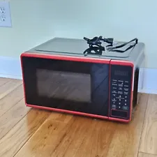 *Local* Walmart Countertop Microwave Oven, 700 Watts, Red Black #MSF0R100072352