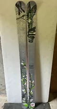 Volkl Aura 163 cm Women's All Mountain Downhill Skis - Flat - 131/96/114mm