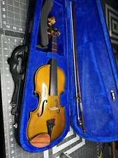 Stentor Student 1 Violin, 3/4 With Case