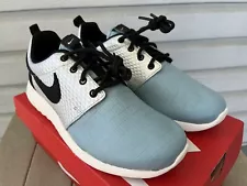 Nike Roshe one womens 6.5 ð¯ authentic NEW 881202002 Lx