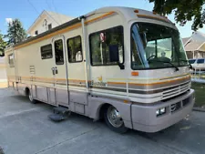 1992 Chevrolet P30 34' Motorhome - Michigan