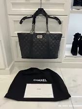 Chanel Gentle Boy Large Shopping Tote 30 cm, 94305, Black Quilted Lambskin