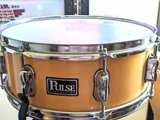 Maple snare drum. PULSE DRUMS. Centered lugs; Puresound Snares.; SALE price