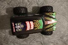 MONSTER JAM Spin Master Grave Digger RC Truck BKT Tires w/REMOTE Untested