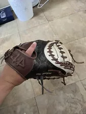 44 Catchers Mitt