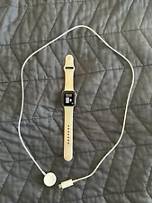 Apple Watch SE 2nd 40mm Starlight Aluminum - Only Used For 3 Months Barley Used