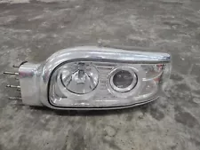 2009 Peterbuilt 388 Semi truck left headlight assembly