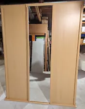 Wardrobe in excellent condition requires assembly three sliding doors mirror