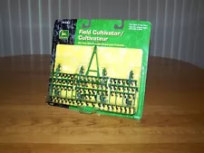 ERTL JOHN DEERE FIELD CULTIVATOR / CULTIVATEUR 15081 STILL SEALED NEW OLD STOCK