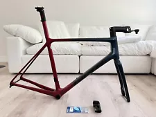 2021 Giant TCR Advanced SL Carbon Disc Brake Road Frameset, 58cm Large. Blue/Red