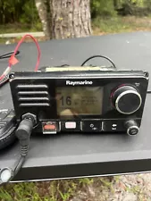 Raymarine E70251 VHF