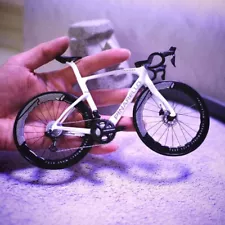 custom 1/8 pinarello dogma road bike resin model kits figure