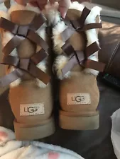 Ugg’s bailey bow