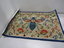 Liora Manne Frontporch Indoor/Outdoor Floral Bee Rug, 2' x 3'