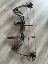 Bow Tech Carbon Knight Right Handed Compound Bow