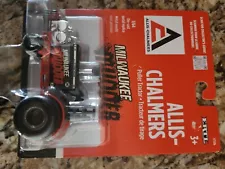 ERTL 2 Old Milwaukee 2 Old Flame 1/64 Pulling Tractors Nice