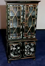 DOLLHOUSE MINIATURE BESPAQ CHINEISE CHINA CABINET BLACK 1 " SCALE MINT NEW