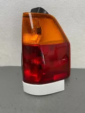 2002-2009 GMC Envoy Right Passenger RH Side Tail Light Oem C0886 DG1 (For: 2002 GMC Envoy)