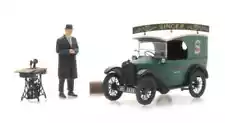 HO Scale Vehicles - 387.531 - Austin 7 Van "Singer" + salesperson