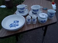 pfaltzgraff yorktowne stoneware Lot, 14 Piece