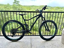 Giant Stance 29 2 Large Black Full Suspension Mountain Bike