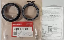 1 NEW Honda 1990 CR125, 89-90 CR250 CR500 Front Fork Seals Kit OEM 51490-KZ3-810