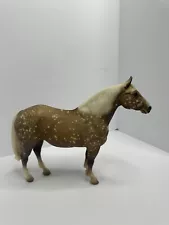 Breyer Quarter Horse #911 Clayton Dapple Palomino