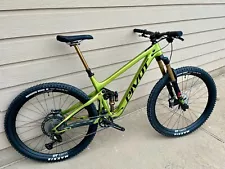 2023 Pivot Switchblade Pro XT/XTR large carbon trail bike 29