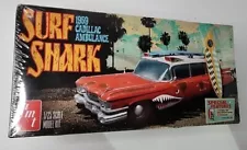 AMT 1242 1959 Cadillac Ambulance Surf Shark 1:25 Plastic Model Kit Hearse