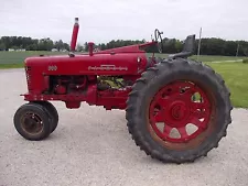 Farmall 300 Ih IHC tractor runs good Live pto fasthitch Live hydraulics frestone