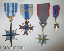 US VIETNAM WAR REPUBLIC OF VIETNAM RVN AIR FORCE GALLANTRY CROSS MERIT MEDAL