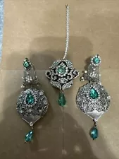 Tikka W/Matching Earrings Set Silver Tone Green/Diamond Rhinestone