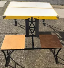 FOLDING SUITCASE PICNIC TABLE & CHAIRS USED WORKING CONDITION LOCAL PICKUP S.F.