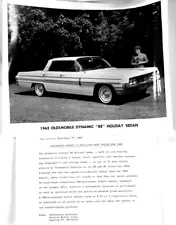 1962 OLDSMOBILE -- 88 & 98 SERIES - 1961 ORIGINAL NEWS RELEASE PHOTO CAR