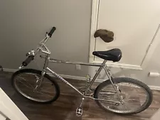 Vintage Mongoose All terrain Mountain Bike - 1985 Model