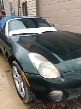 Pontiac Solstice hood