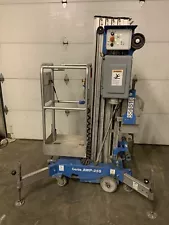 2013 GENIE AWP25S 25’ ELECTRIC PERSONNEL SCISSOR VERTICAL MAST MAN LIFT