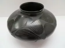 BLACK Negro Oaxacan Diamond Pattern Pottery Pot