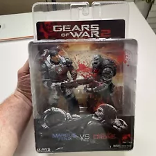 NECA Player Select Gears of War 2 Marcus Fenix vs. Locust Drone 2 Figure Set New