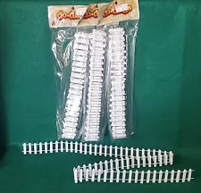 Vintage White Picket Fence 12 Ft Of 1 Inch Wood & Wire Seasonal Decor