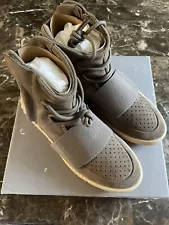 ADIDAS YEEZY BOOST 750 CHOCOLATE SKU BY2456 New in Box