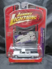 Johnny Lightning Wicked Wagons R2 1966 Cadillac Hearse