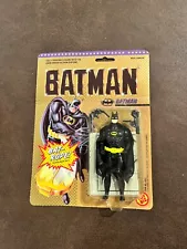 Vintage Batman Action Figure DC Comics Toy Biz 1989 still on card!