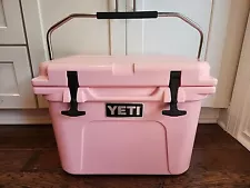 Rare YETI Roadie 20 Cooler Bubblegum Pink Limited Edition Color