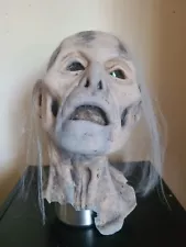 Halloween Horror - Life-Size Corpse Zombie Head - Haunted House Yard Prop Scary