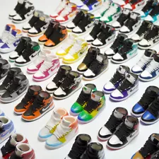 25%off Keychain 3D Mini Jordan / Yeezy / AJ Sneaker -Keychains