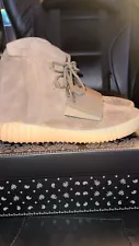 Yeezy 750 Chocolate Size 8M