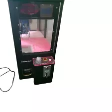 claw machine arcade game, Fully Functional - Coin Signal