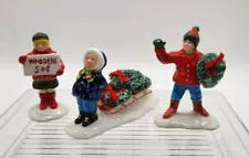 Dept 56 Snow Village Wreaths for Sale Partial Set Village Accessories